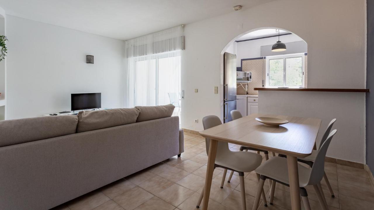 Charming Beachside Apartment W/ Pool By Lovelystay Albufeira Buitenkant foto
